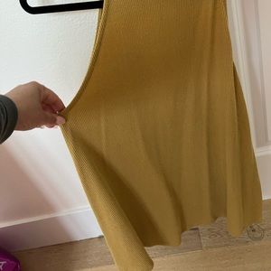 Cute Huxley Harper mustard top wore once